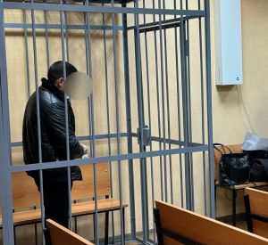 В Смоленске оставили под стражей избившего участника СВО мужчину